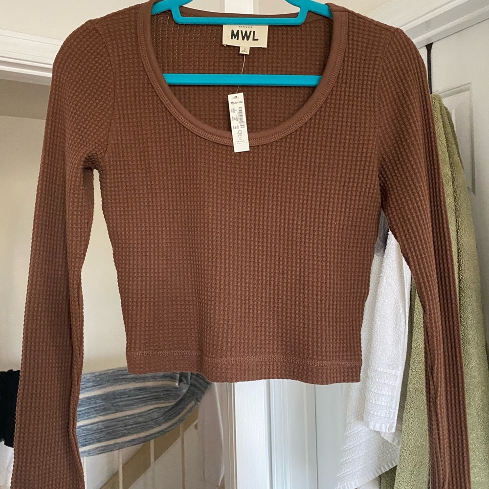 Bunch of clothes all size small/medium lots NWT!!